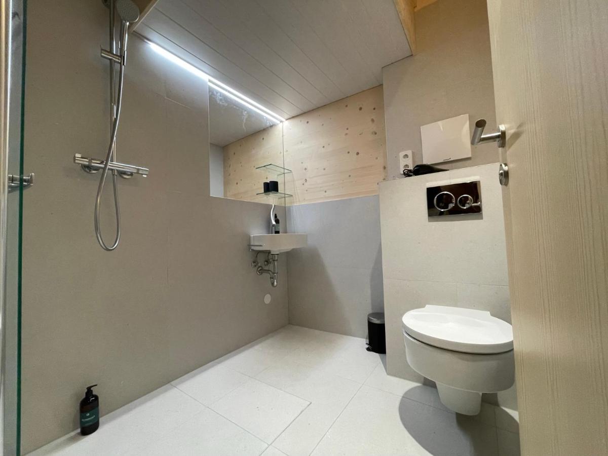 Mondholz - Urban Inn 24-7 Инсбрук Екстериор снимка