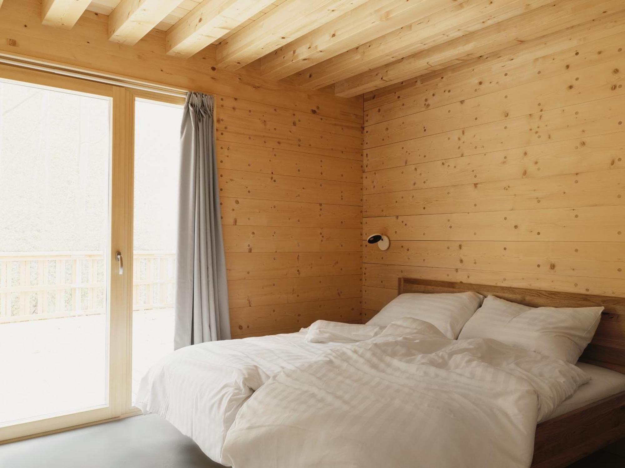 Mondholz - Urban Inn 24-7 Инсбрук Екстериор снимка